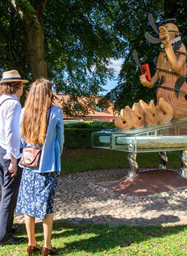 Børn Nørgaards kunstinstallation af Hans Tausens Minde, Viborg Domkirkekvarter